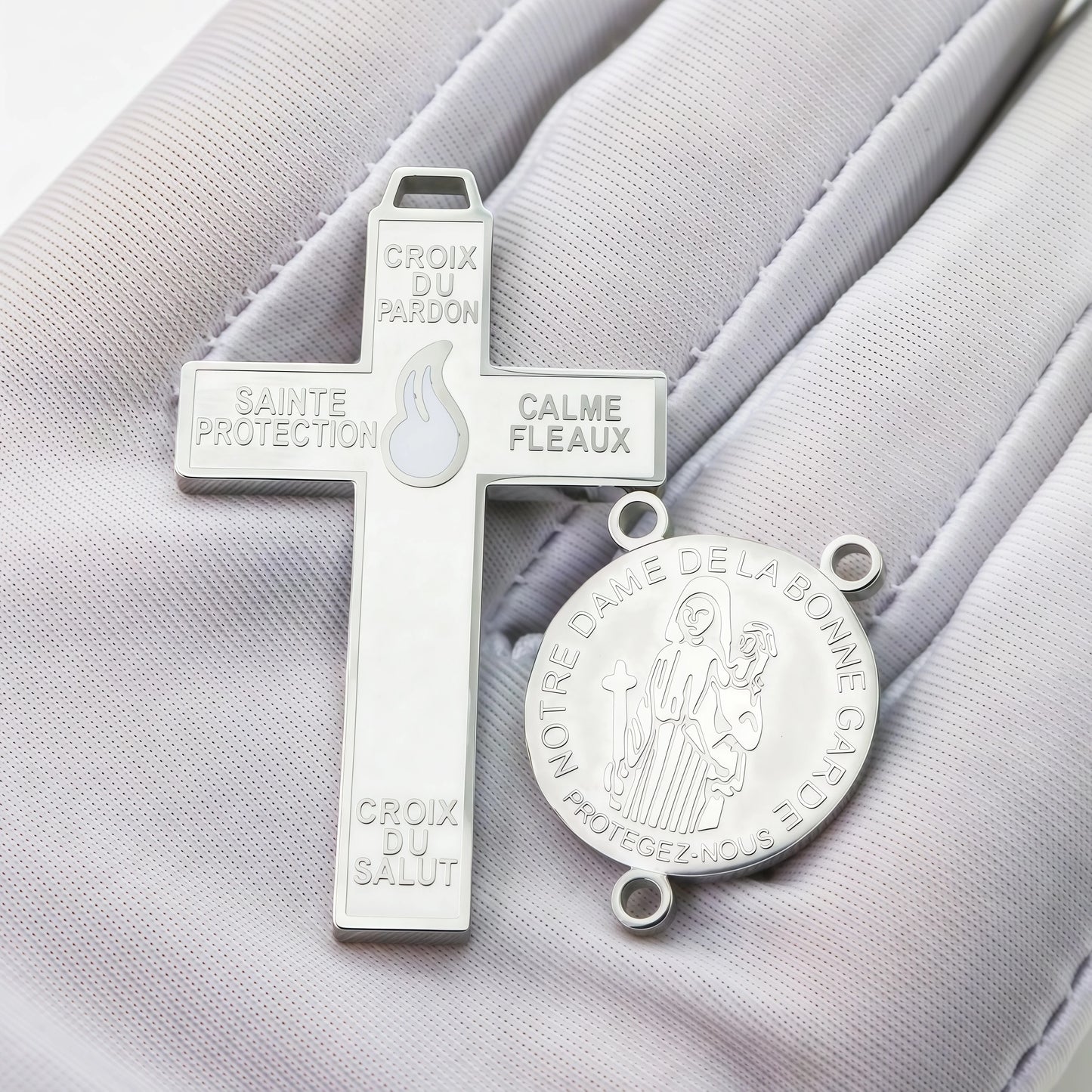 316L Stainless Steel Our Lady of Good Guard Medal Necklace With Chain Marie Julie Jahenny Cross of Forgiveness Protection Charm