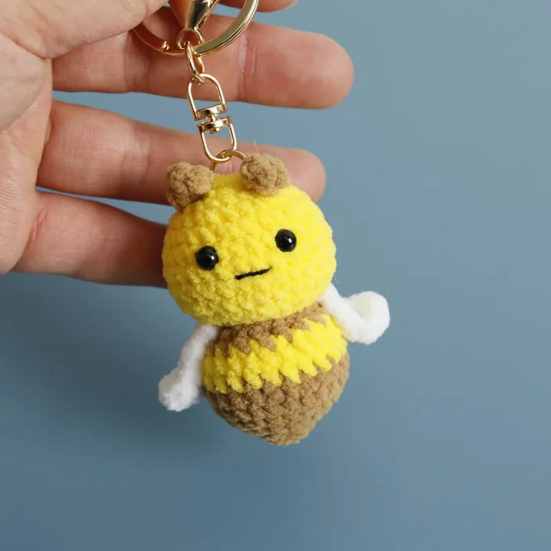 Cute Bee Crochet Keychain For Gifts Handmking Cartoon Bee Doll Knitting Keyrings Knitted Bee Doll Custom Accessories Wholesale